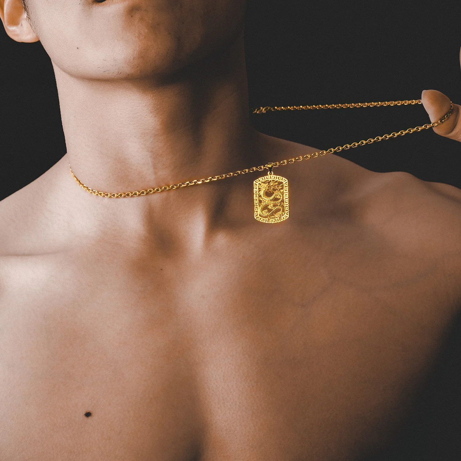 

Fashion Overlord Dragon Zodiac Boss Pendant Long Necklace Gold Miami Cuban Cyberpunk Wealthy Metal Brass Knuckles Dragon Pendant