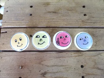 

UNILOCKS Ceramic Children Smile Face Knob Handle Cartoon Cabinet Drawer Wardrobe