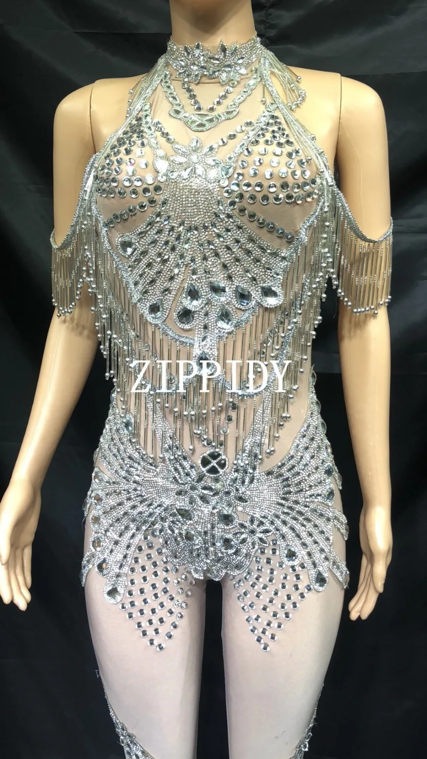 Рисунок 6 - Модный Блестящий Комбинезон с серебристыми