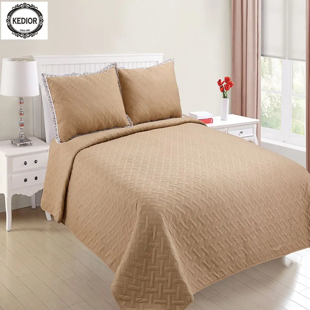 Billige Mode baumwolle bettwäsche bett abdeckung monochrome multicolor stickerei Europäischen code doppelbett abdeckung, drei sätze von bettdecke
