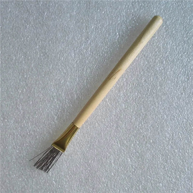wire brush for doll hair