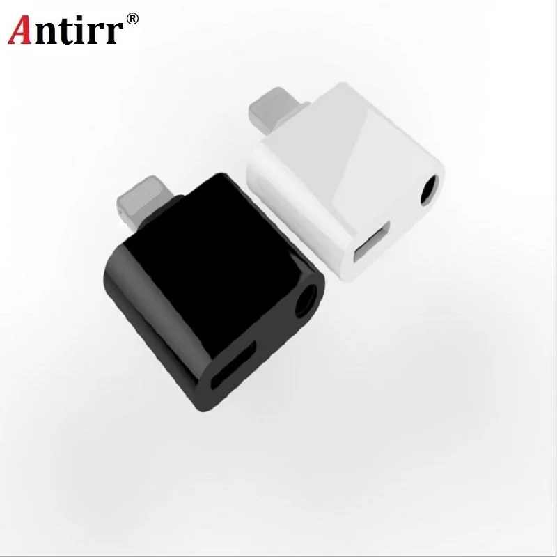 Kopen 2 in 1 Adapter Connector naar 3.5mm Oortelefoon headset 2A Opladen + Aux Audio Voor iphone 7 7 plus 8 Adapter Kabel voor IOS 10.3 En 11