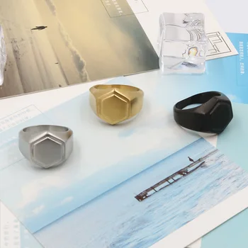 

Explosive models of titanium steel men's smooth ring Simple stainless steel Fangling hexagonal foreign trade factory direct free