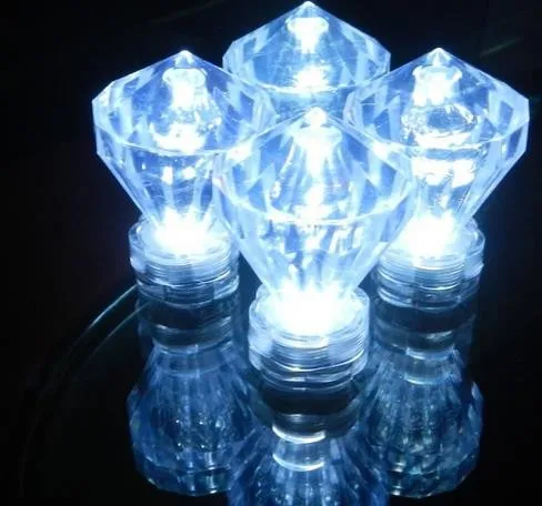 Водонепроницаемая свеча Подводные малые беспламенные светодиодные лампы водонепроницаемые электронные искусственные свечи Свадебные украшения на день рождения Рождество