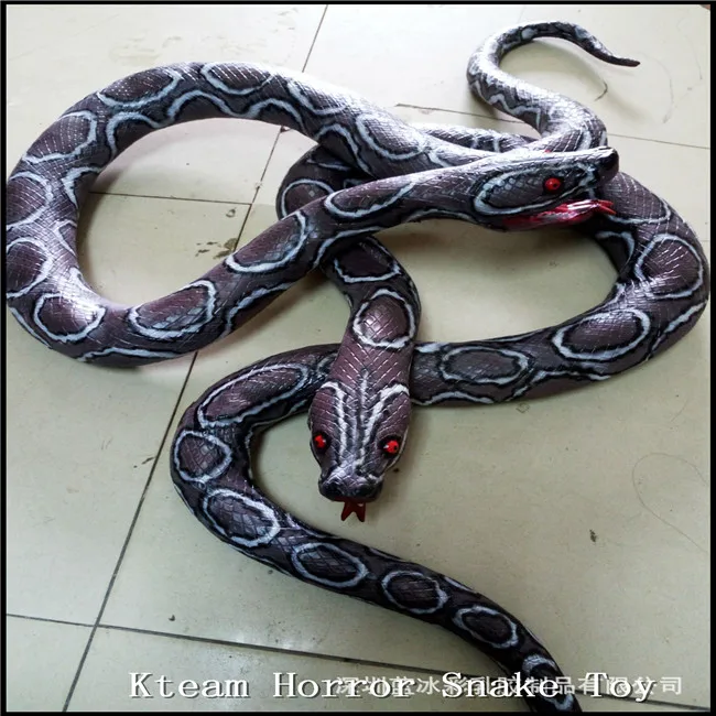 

100% Latex Big Realistic Snake Halloween Trick Extended Simulation Snake Lifelike Prank Prop Gift Decor Reptile Model Animal Toy