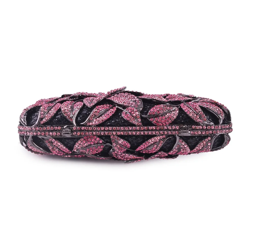 9692912696_2145319423