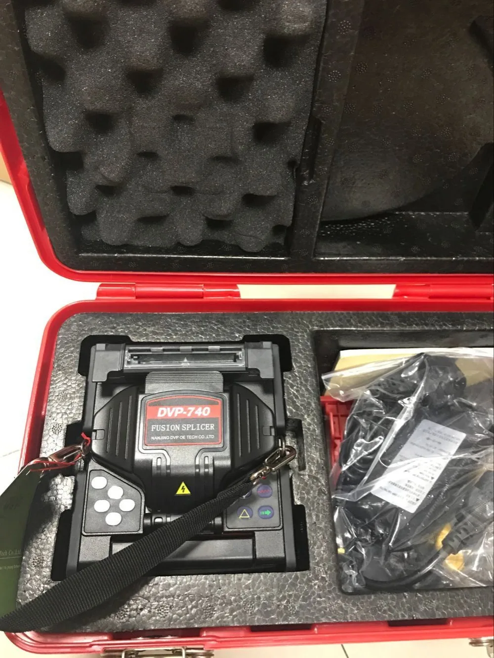 

High Performance FTTH Drop Cable Fusion Splicer DVP-740 Fiber Welding Machine