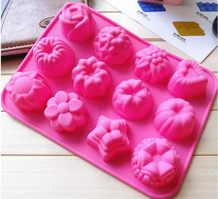 

1Piece DIY Kitchen Silicon 12 Flowers Form For Muffin Silikon Bakeware Rubber Baking Mould Chocolate Egg Tart Mold 20*16cm