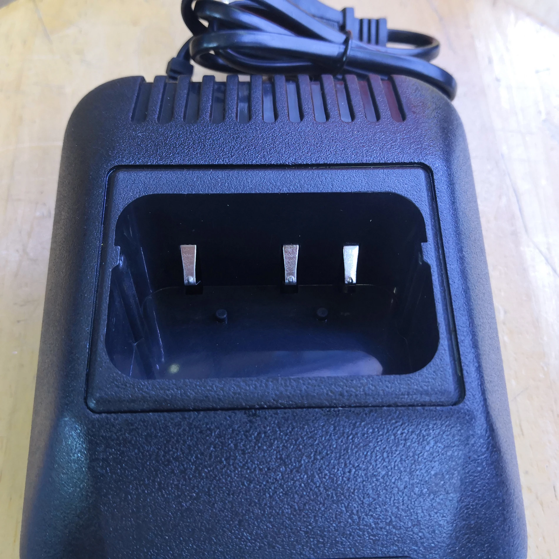 Никель-металл-гидридное зарядное устройство для Kenwood TK-3207/2207/3207G/2207G и т. Д. Портативная рация для KNB-29N батарея всего 220 В