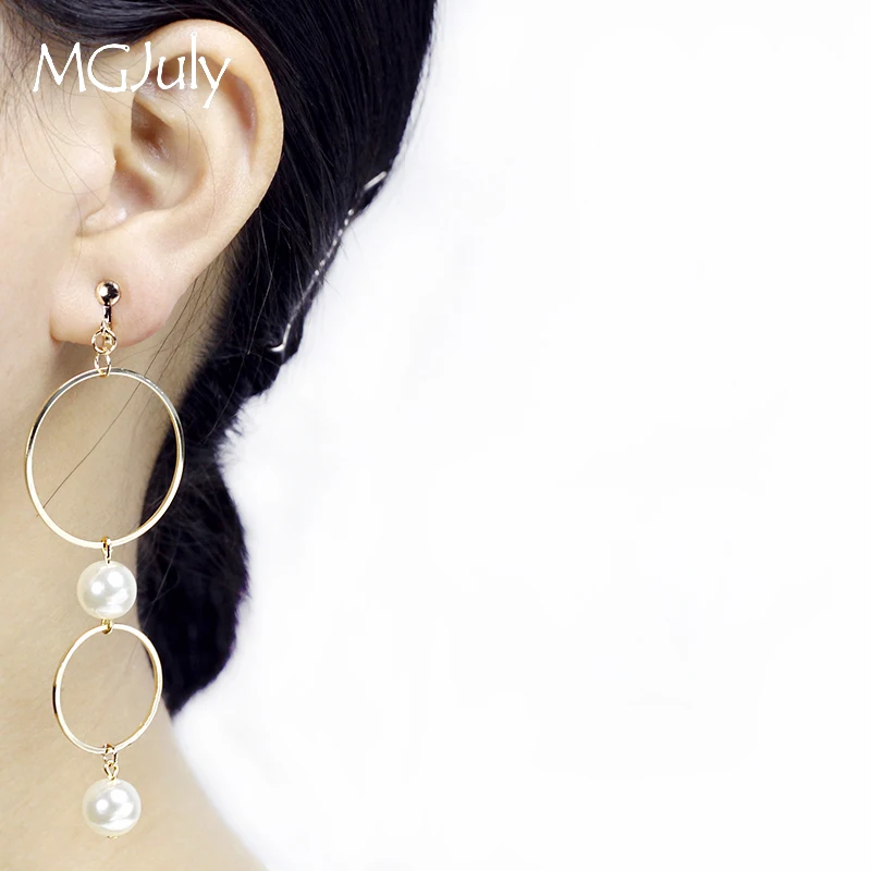 

Metal Round Simulated-Pearl Earrings No Hole Ear Clip Geometry Round Pearls Clip Earrings No Pierced Minimalist Earring CE020