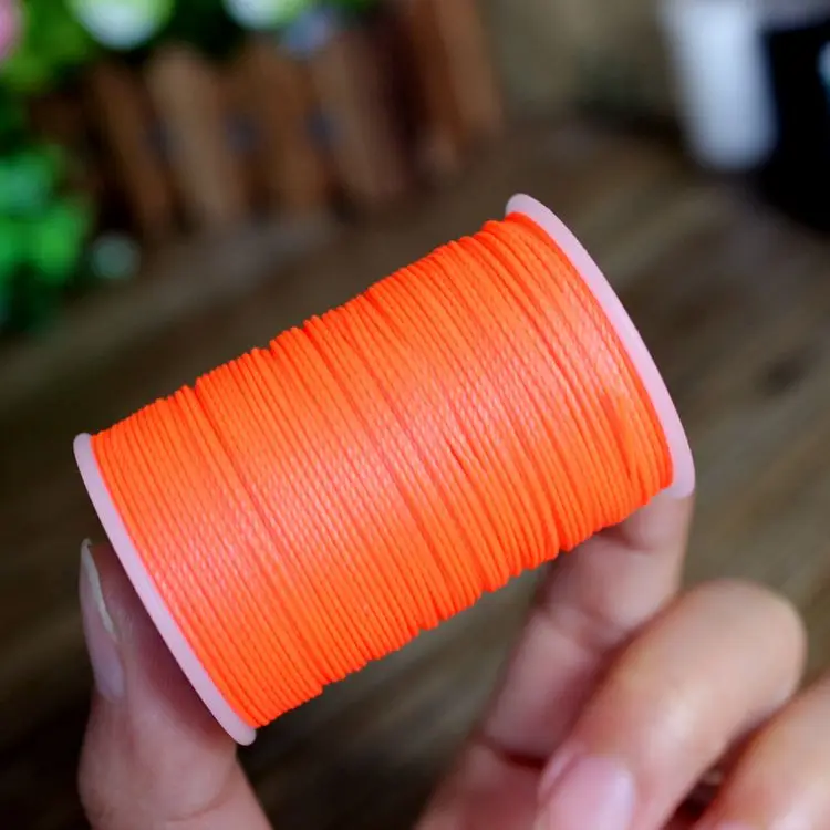 

2pcs 0.35mm Leather hand-stitched 3strands sewing thread Polyester Round waxed thread DIY handmade leather bag sewing tool