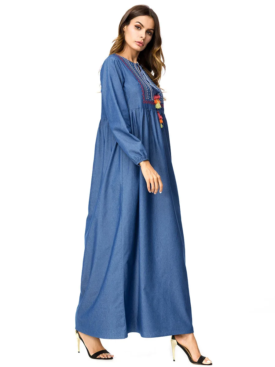 Кафтан Корейская версия Досуг Вышивка Длинные юбки осень вышивка большой размеры платье мусульман халат Рамадан Дубай абаи Мода