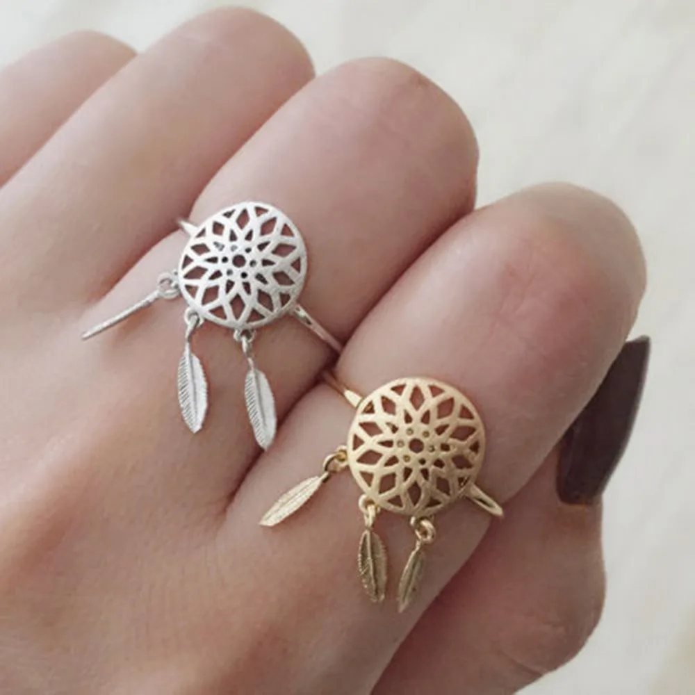 

1 Piece Hollow out Metal Dreamcatcher Leaves Ring Feather Pendant Dream Catcher Wish Rings Women Jewelry