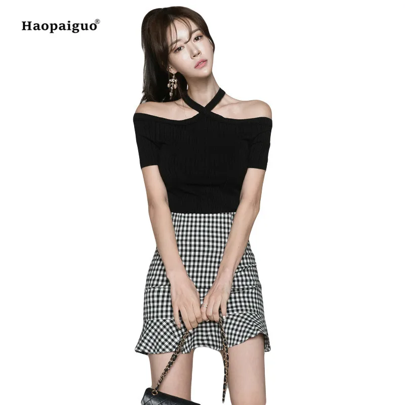 

2018 2 Piece Set Women Summer Black Short Sleeve Slash Neck Casual Office Top and Plaid Mermaid Elegant Mini Skirt Two Piece Set