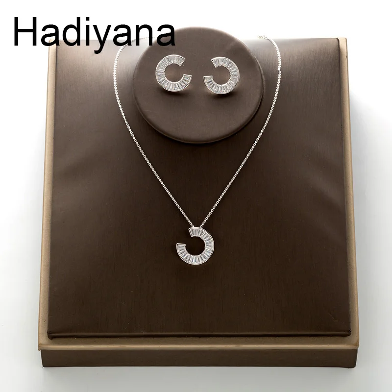 

Hadiyana 2018 new inlaid zircon pendant earrings set round fashion ladies suit party necklace clavicle chain gift TZ5054