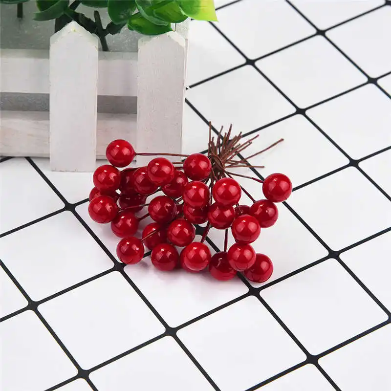 30pcs Mini Christmas Red Berries 10mm Simulation Berry Small Red Fruit Simulation mulberry pulp small particles #2n14 (6)