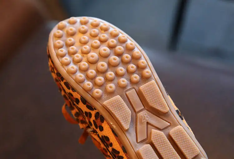 Sycatree/осенне-зимняя мягкая модная повседневная обувь с леопардовым принтом для мальчиков и девочек; теплая детская парусиновая обувь на меху; уличная спортивная обувь Vancn