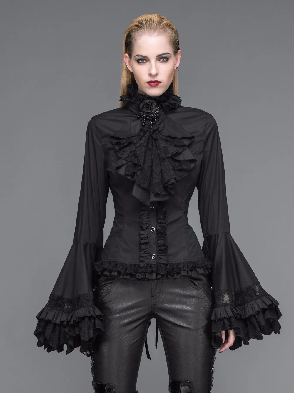 Дьявол Мода готический дворец с расклешенными рукавами блузки для женщин стимпанк черные белые вечерние рубашки с галстуком с кружевным воротником