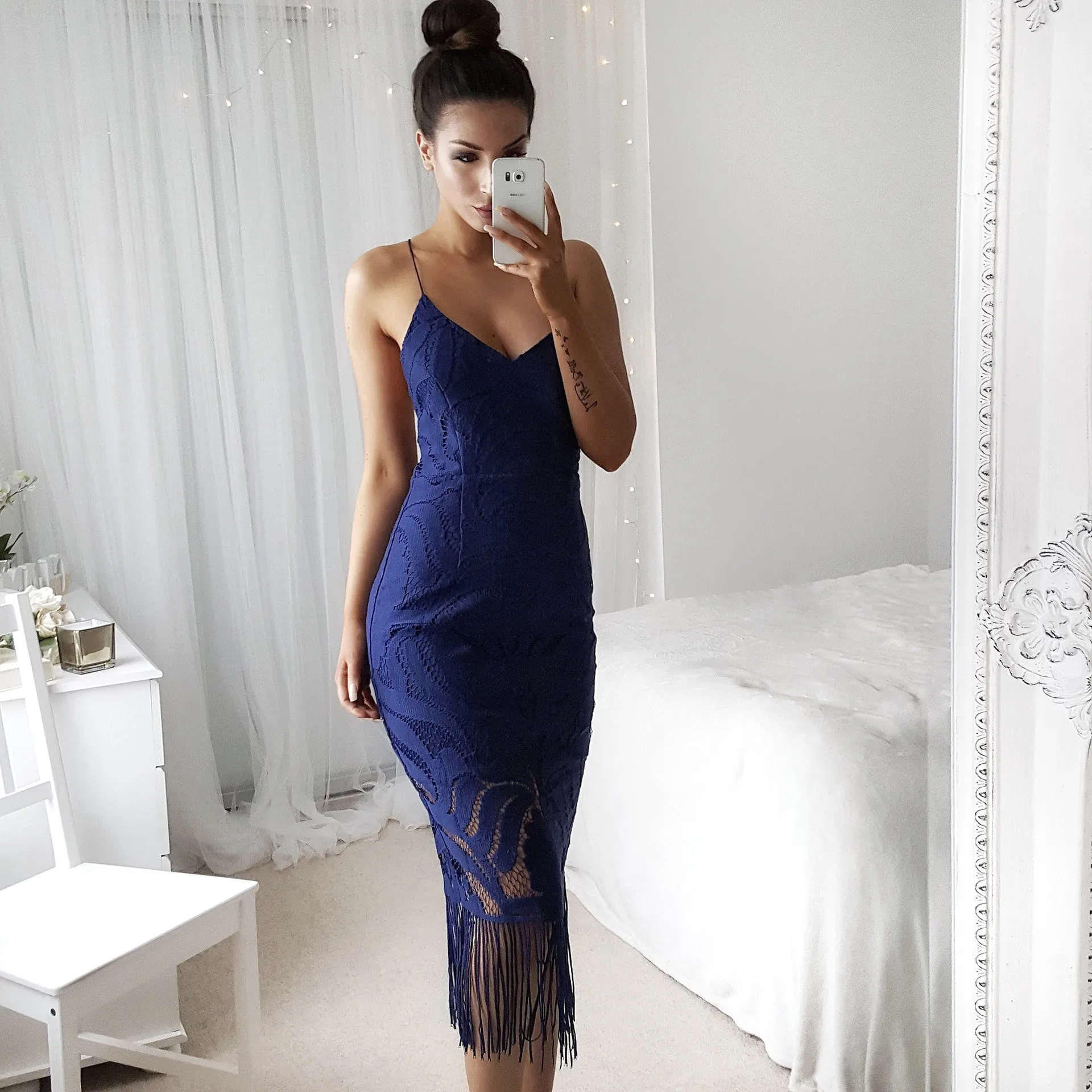 

Sexy Short V-neck Lace Tassel Homecoming Dresses 2019 In stock Cheap Party Dress Cocktail Gowns Robe De vestidos cocte