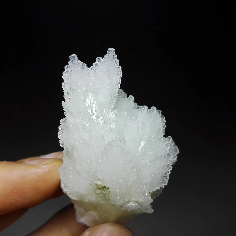 

35g Exquisite Stones and Minerals Rock white CALCITE Crystal Specimens