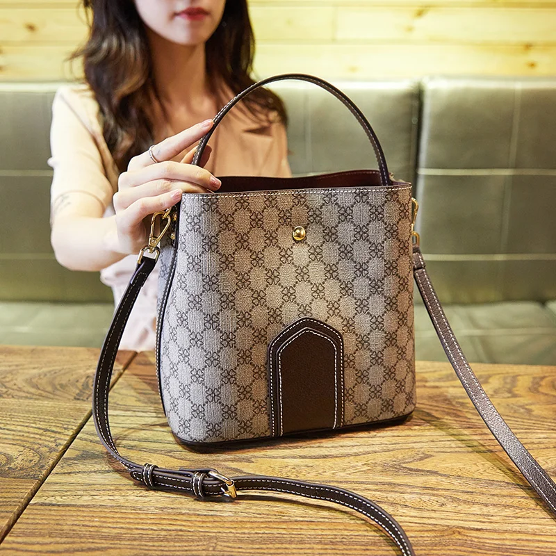 

Women Handbag Tote Bucket Bag Female Shoulder Crossbody Bags 2019 Ladies Leather Spell Color New Top-handle Bag