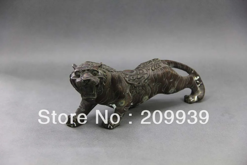 

0010350 Chinese Vintage Cast Bronze Roaring Tiger 10*4