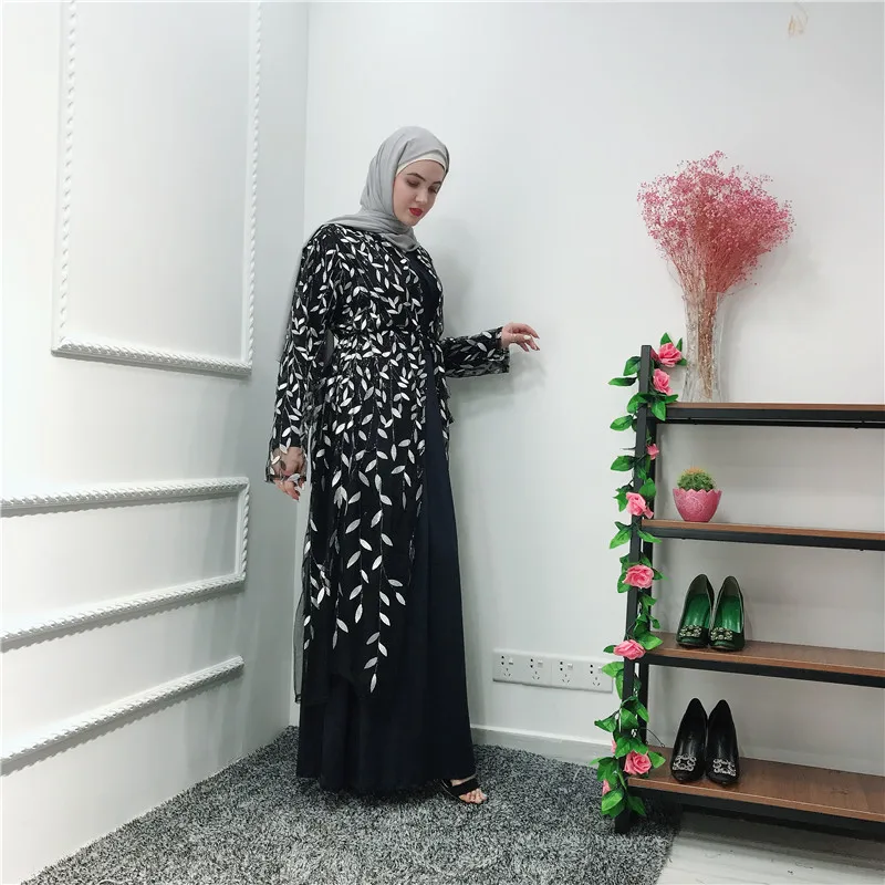 Роскошные мусульманская вышивка Абаи длинные платья кардиган-кимоно выдалбливают Длинные халаты Jubah Ближний Восток Eid Рамадан Исламская