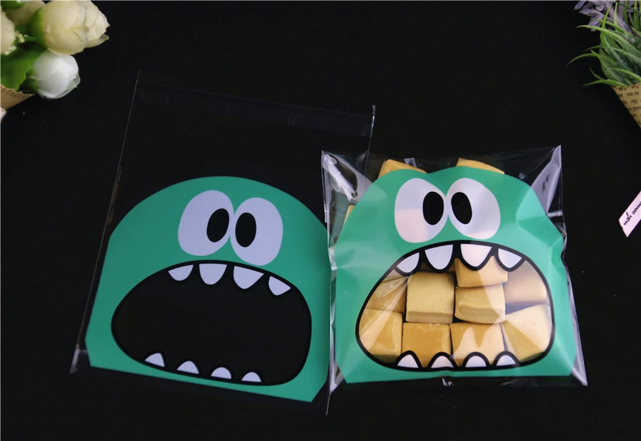 Biscuit bags (198)