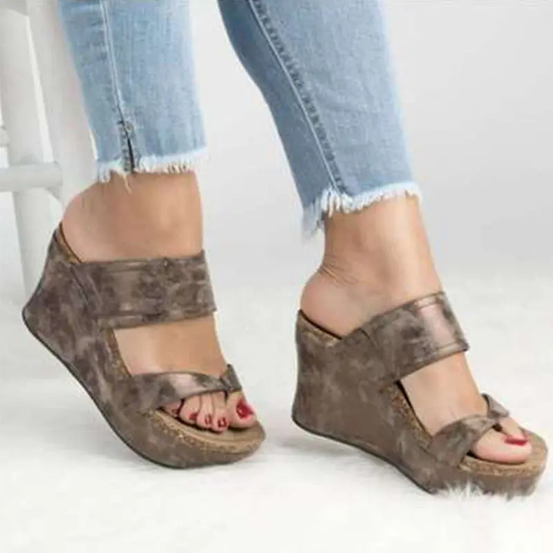 Women Sandals 2019 New Wedges Shoes Women Summer Sandals Wedge Heels Flip Flops Chaussures Femme Plus Size High Heels Sandals