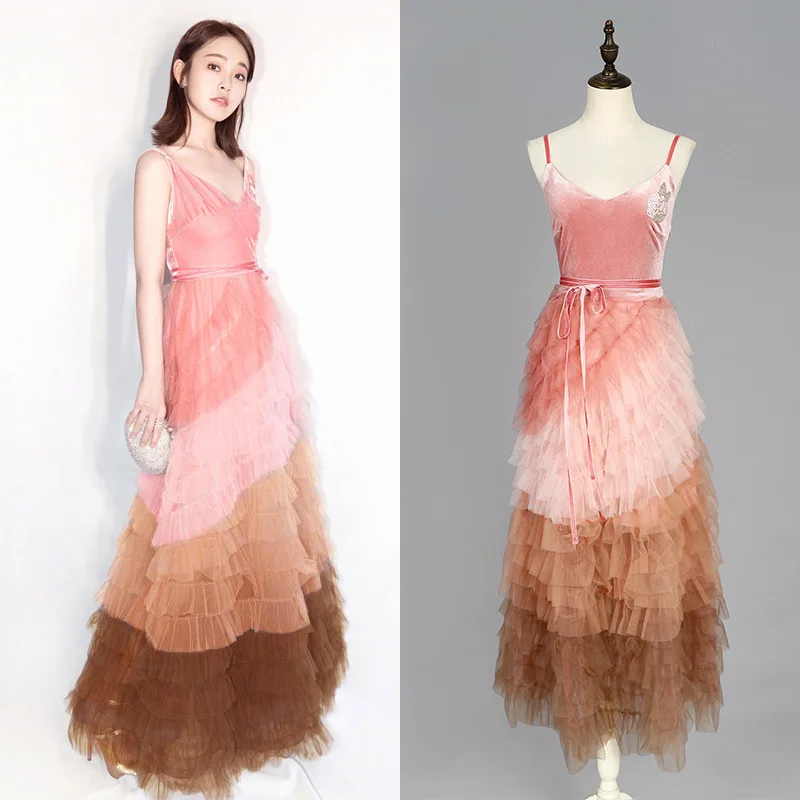 

Zhang Jianing Stars with A New 2019 Spring and Summer V-neck Sexy Halter Dress Club Dress Sleeveless Women