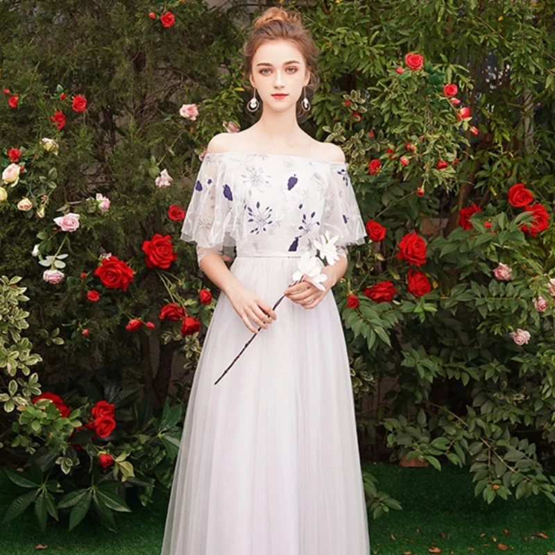 

SOCCI New Bridesmaid Dresses Pleated Embroidery Floor Length Country Beach Wedding Guest Party Gowns Cheap Long Prom Dress 2019