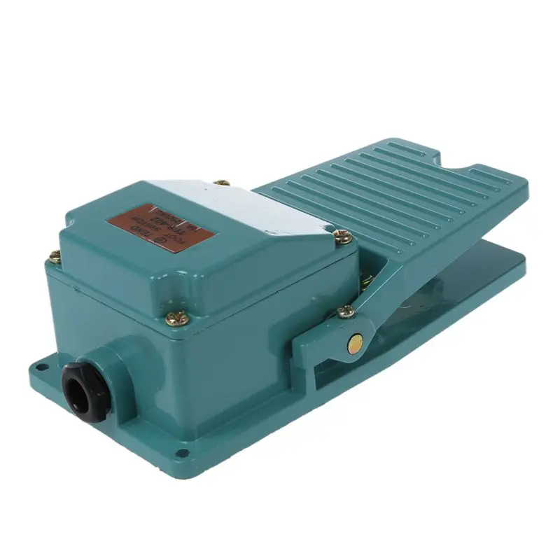 

AC 250V 15A 1NO 1NC Momentary Treadle Pedal Foot Switch w Cable Gland