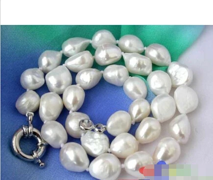 

A 18" 13MM BAROQUE WHITE FW CULTURED PEARL NECKLACE