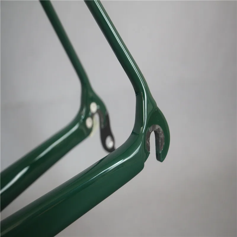 DI2 series road bike carbon frame frame, wholesale T1000 ultra- light frame.Accept cutom painted bicycle FM066