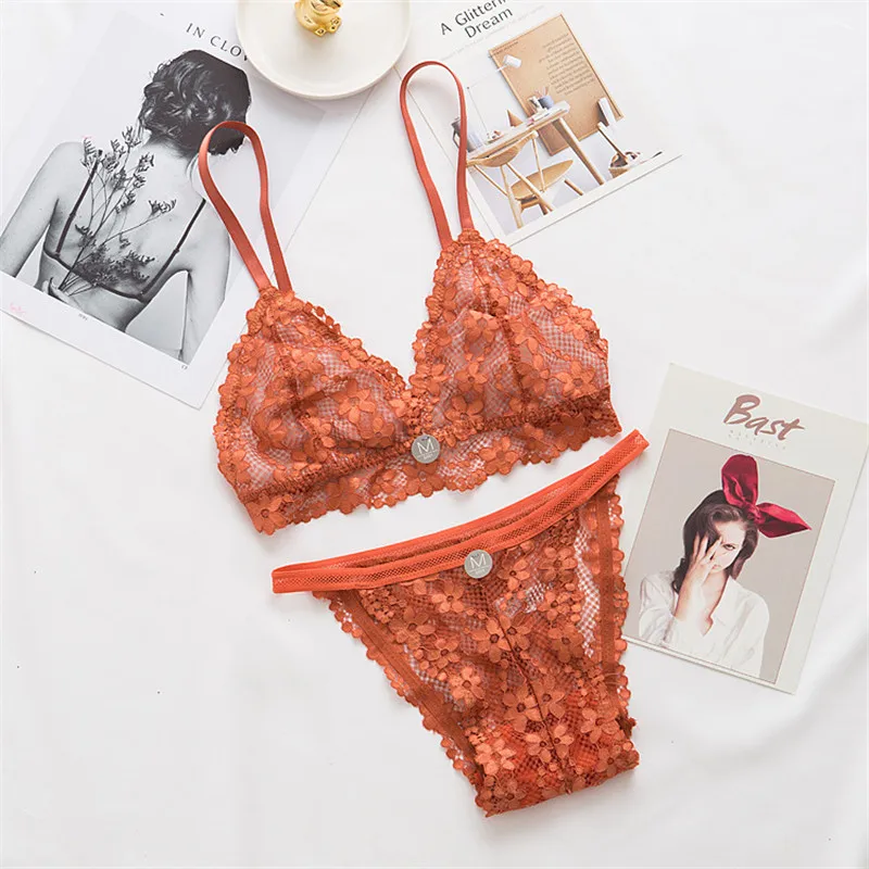 

2018 New Women Bra Brief Sets Embroidery Lace Pink Black Bra lined triangle bra set 3/4 Cups Sexy Underwire Push Up Bra for lady