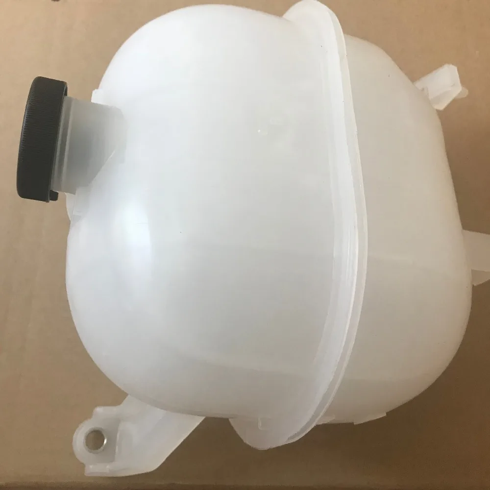 

White radiator reserv tank for toyota hiace 16470-75121