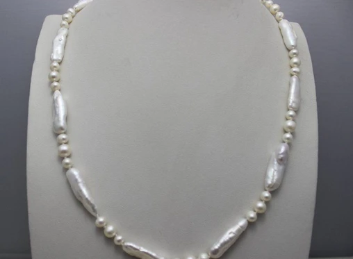 

ddh001571 White Freshwater pearl Necklace