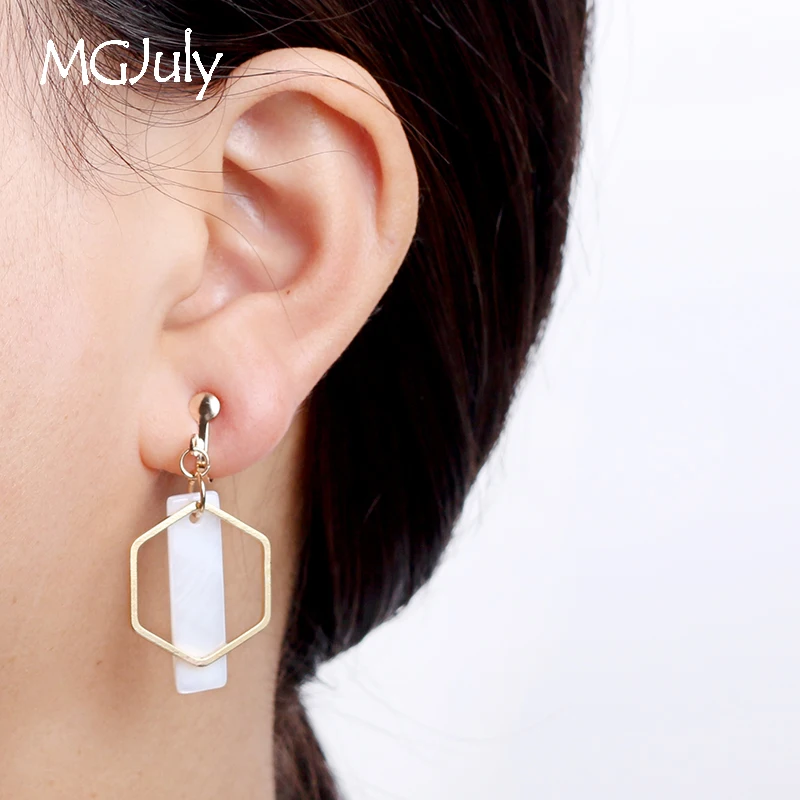 

Geometric Hexagon Earrings Non Pierced Ear Clips Metal Shell Clip On Earring Without Piercing Women Minimalist Earring CE211