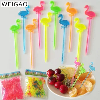 

WEIGAO 50Pcs Mix Color Flamingo Fruit Picks Plastic Stick for Summer Flamingo Party Decor Hawaiian Beach Pool Party Fruit Picks