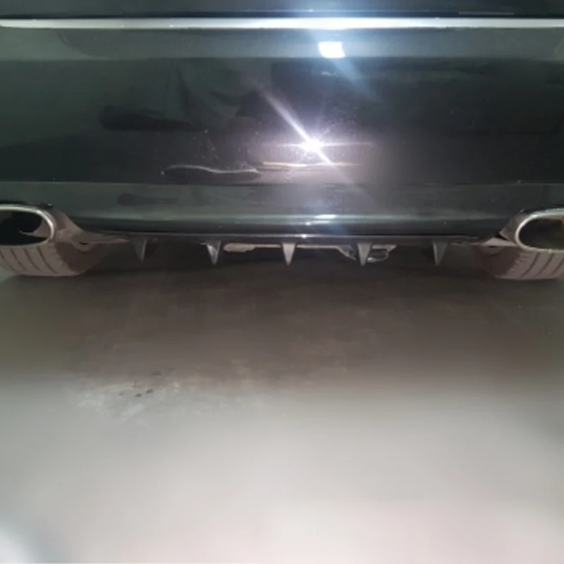 Universal trasera inferior parachoques labio difusor de aleta de tiburón Spoiler brillo negro 3/5Fin NR-envío Universal trasera inferior parachoques labio difusor de aleta de tiburón Spoiler brillo negro 3/5Fin NR-envío