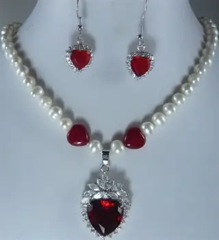 

Beautifully White Akoya Cultured Pearl & heart Ruby Necklace earring AA+01