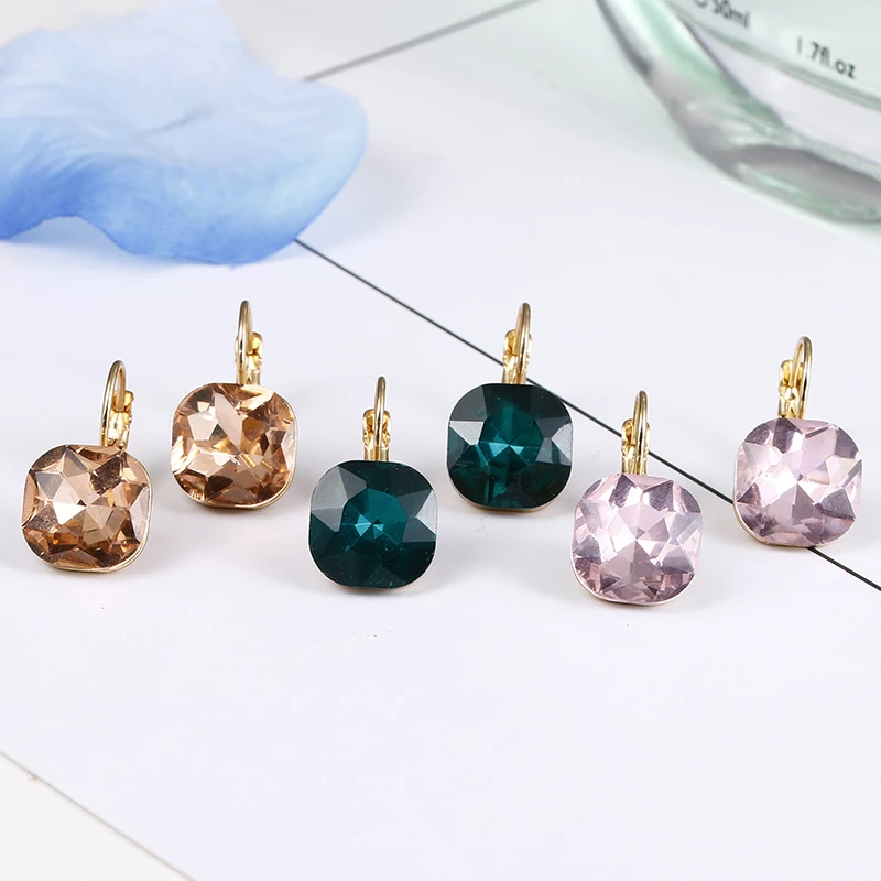 

Hot Fashion Stud Earrings Square Color Bright Geometric Bohemian Noble Crystal Rhinestone Earrings Women's Wedding Jewelry Gifts
