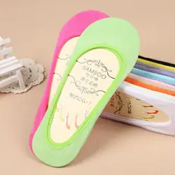 Бесплатная доставка 20 пар/лот конфеты цвета бамбуковое волокно женские носки до щиколотки супер невидимые носки нескользящие женские