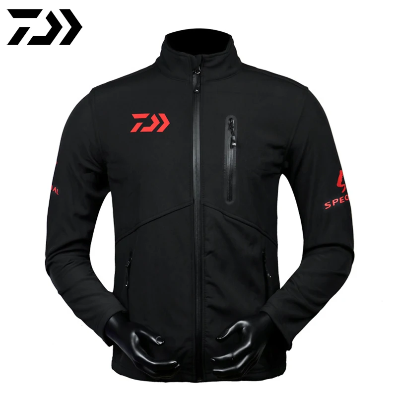 

DAWA 2018 Winter Outdoor Running Rain Jacket Men Windbreaker Quick Dry Fishing Keep Warm Clothing Climbing Coat