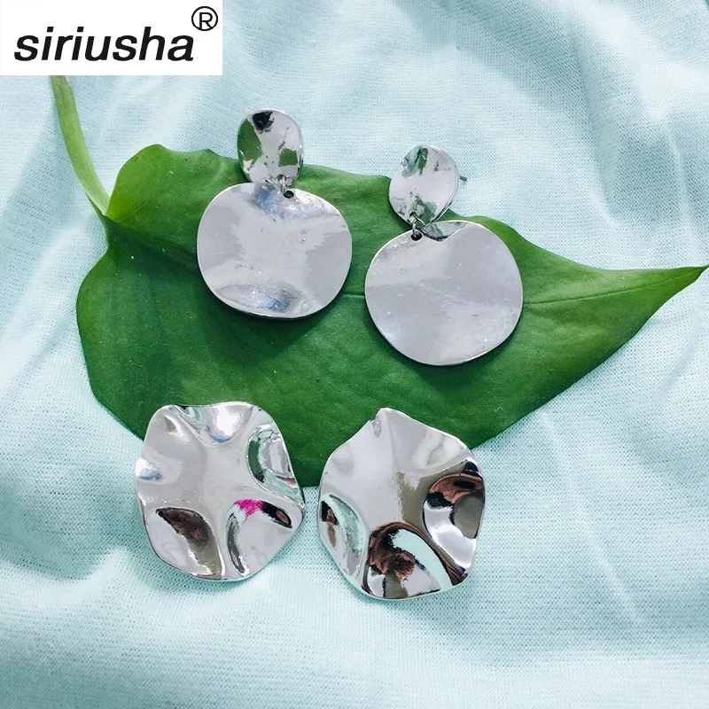 

Europe and the United States retro round large round metal earrings simple exaggerated female ear jewelry wholesale Y856