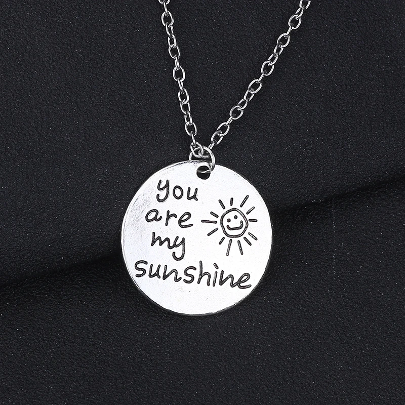 Carved-You-Are-My-Sunshine-Necklaces-Pendants-Fashion-Sun-Round-Pendant-Choker-Necklace-Best-Friends-Couple (1)