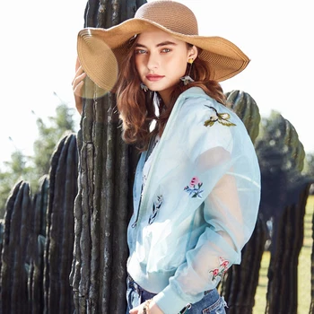 

ARTKA 2019 Summer New Chic Embroidered Coat Drop Shoulder Joker Short Jacket Air Conditioning Shirt For Female WA10288C