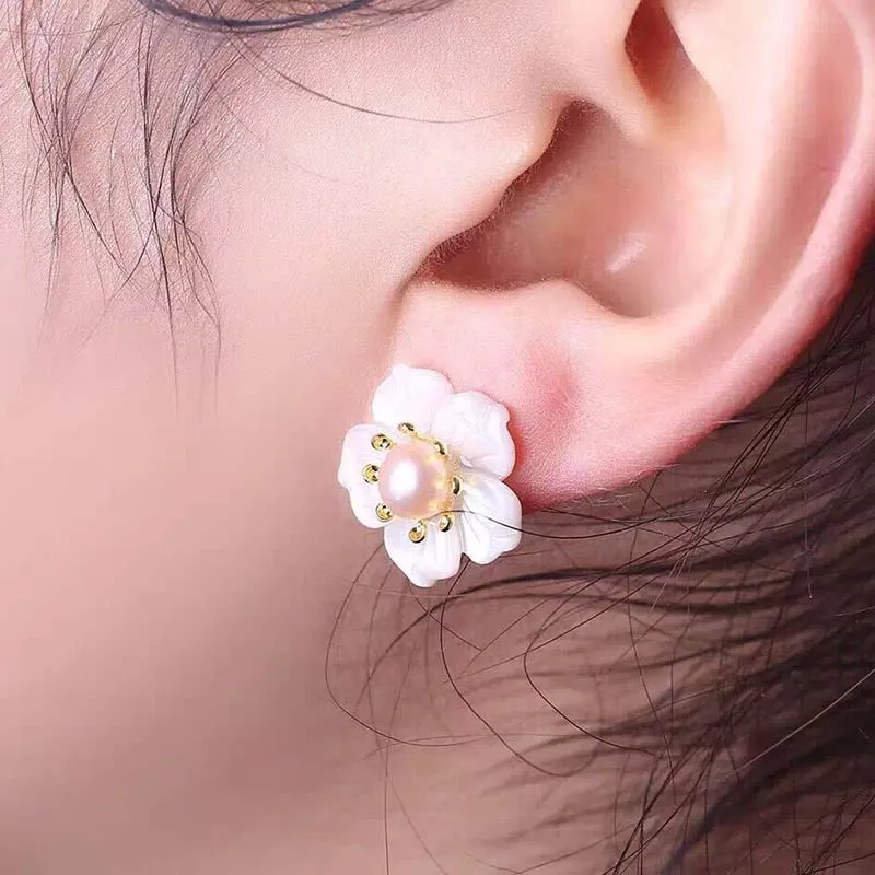 2864114030_2105086307