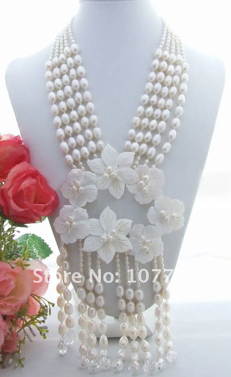 

5Stds Pearl&Crystal&Shell Flower Necklace