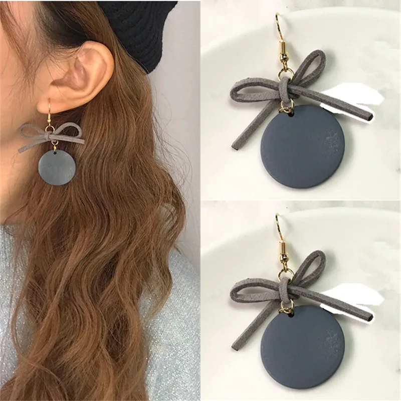 

2019 New Arrivals Hot Fashion Simple Round Wooden Brincos Oorbellen DIY Statement Velvet Leather Bow Drop Earrings Women Jewelry